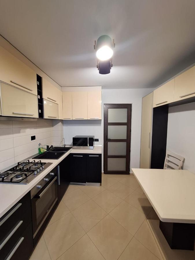 Urban George Enescu 4 Beedroom Apartment Suceava Exterior foto