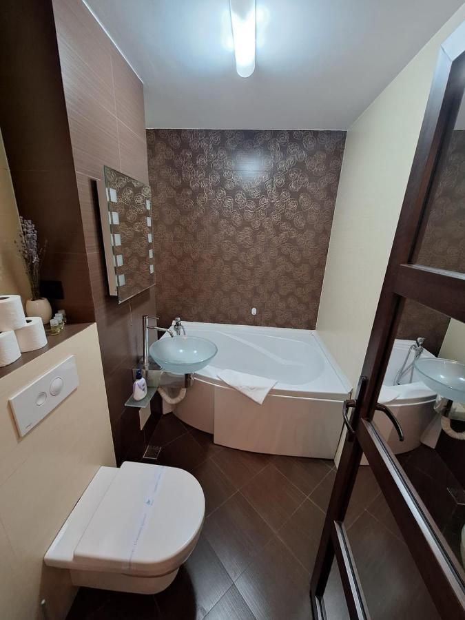 Urban George Enescu 4 Beedroom Apartment Suceava Exterior foto