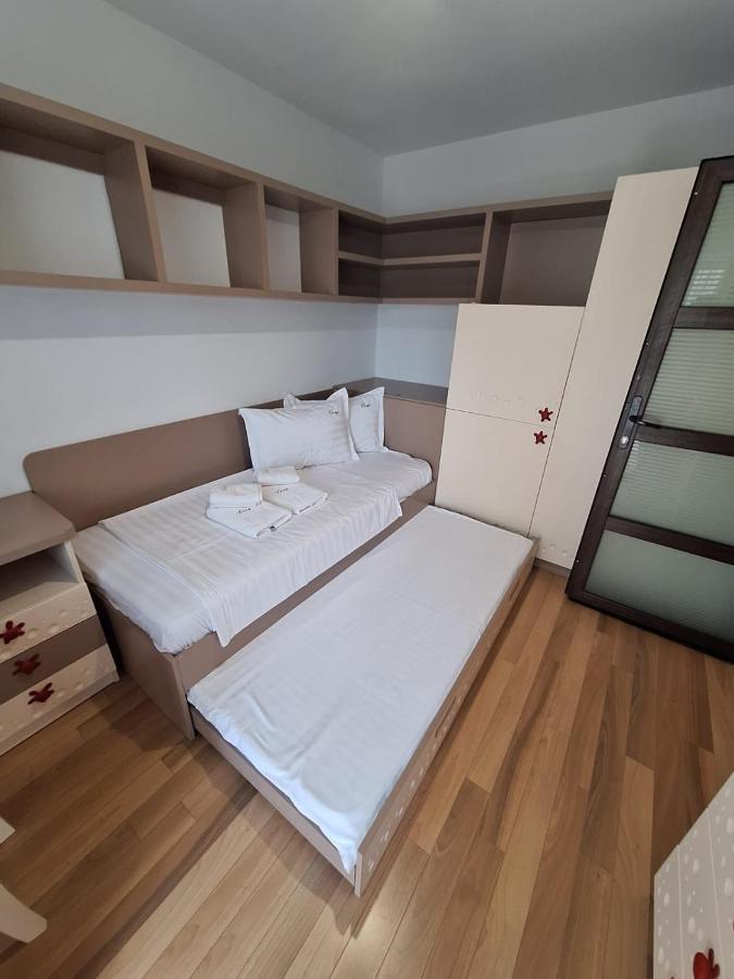 Urban George Enescu 4 Beedroom Apartment Suceava Exterior foto